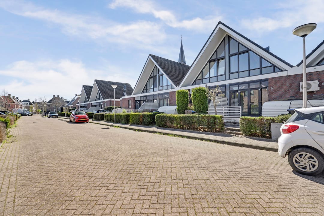 Foto 23 van Dr. Marga Klompéhof 15