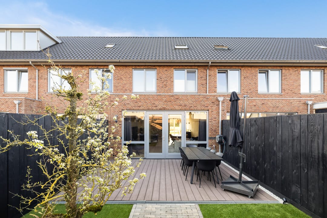 Photo 2 of Langhuis 8