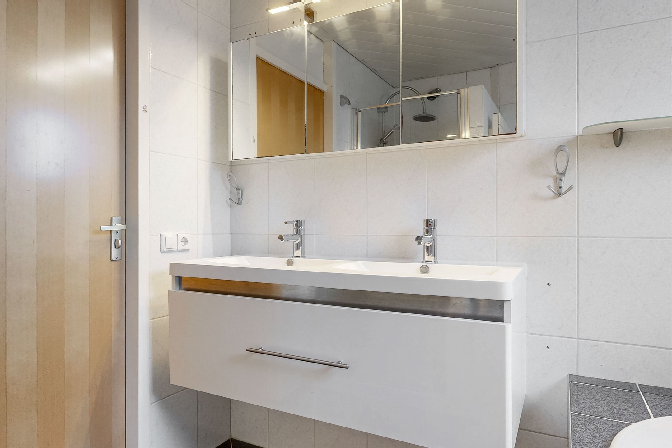 Photo 21 of Pimpelmees 10