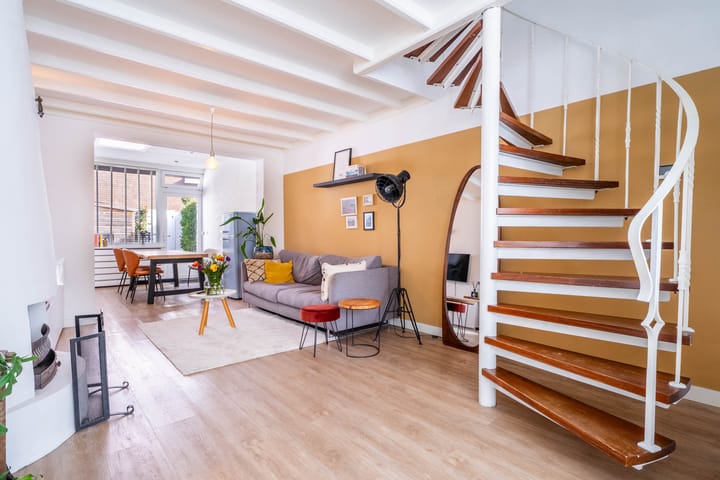 Tussenwoning te koop: Beekstraat 70, Breda