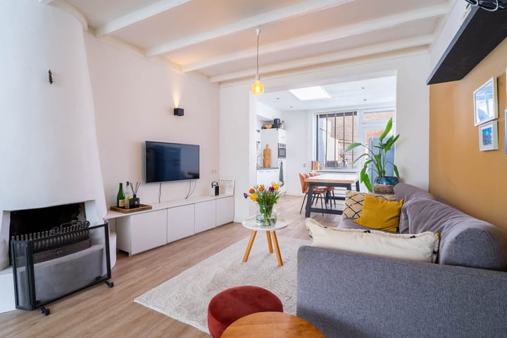 Tussenwoning te koop: Beekstraat 70, Breda