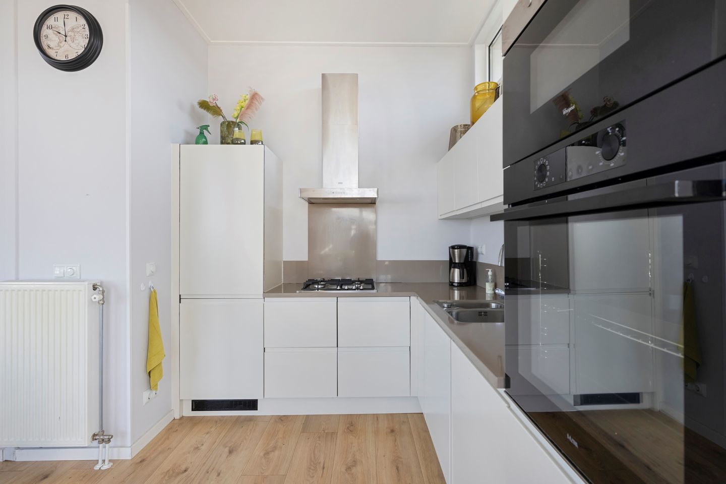 Photo 14 of Rijksstraatweg 186-179