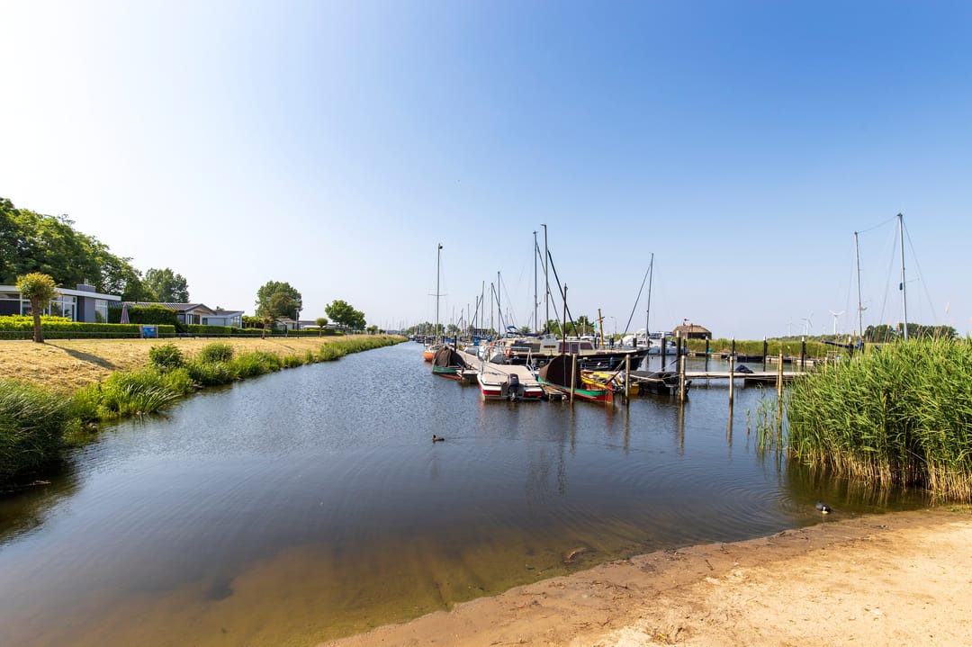 Photo 31 of Rijksstraatweg 186-179