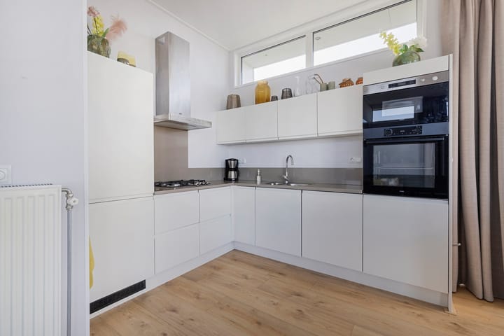 Photo 4 of Rijksstraatweg 186-179