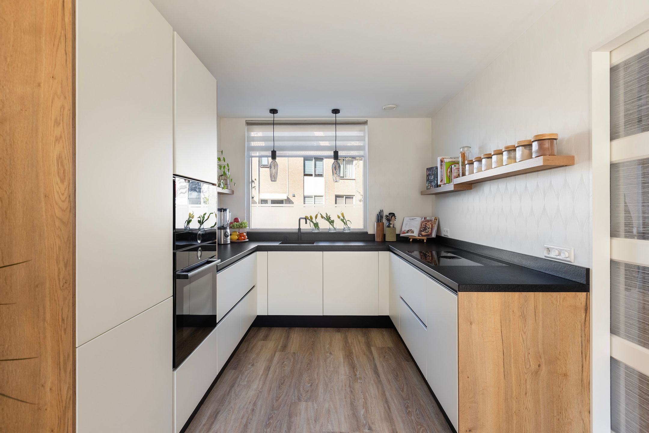 Photo 3 of Grondzeiler 2