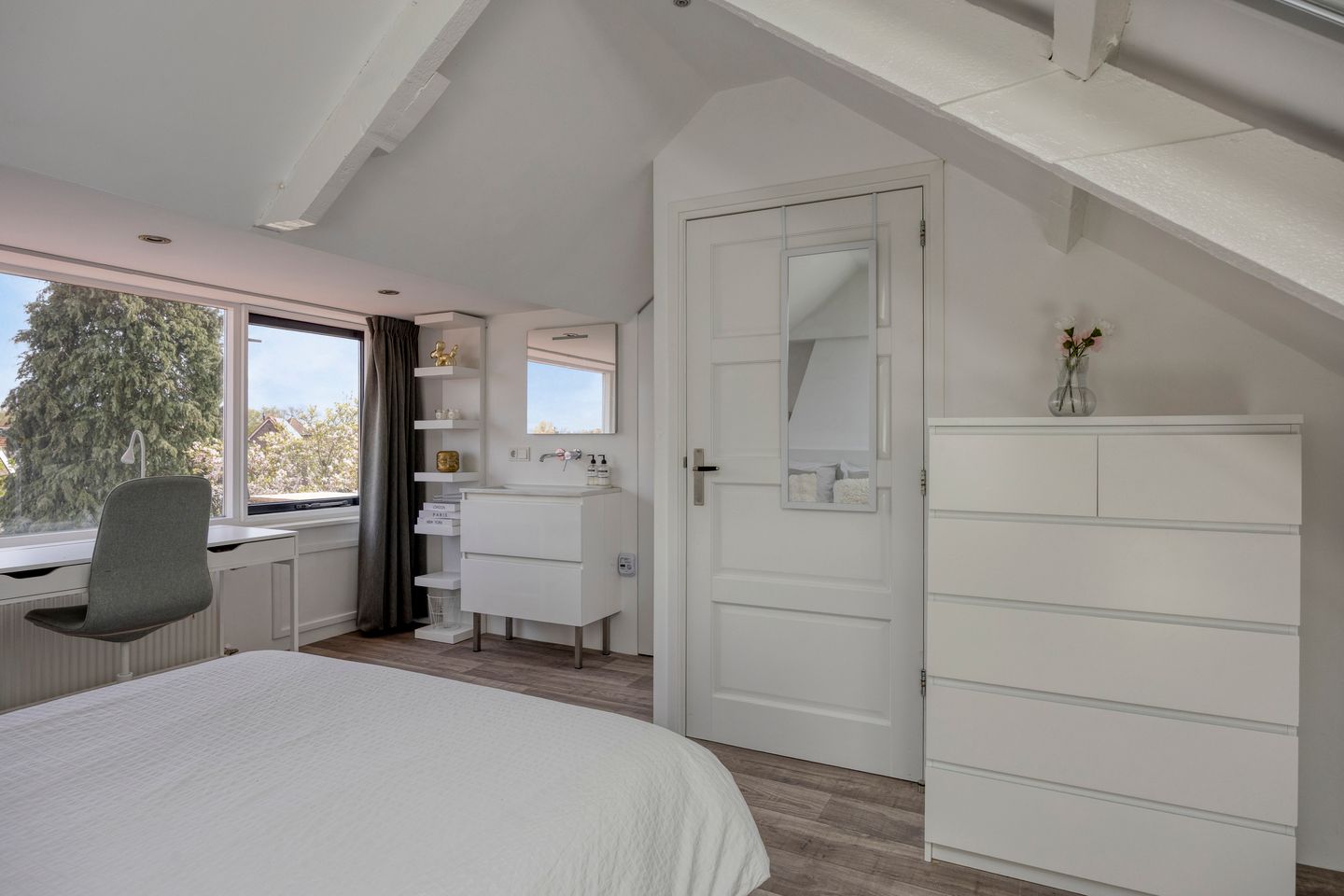 Photo 29 of Hortensiastraat 56