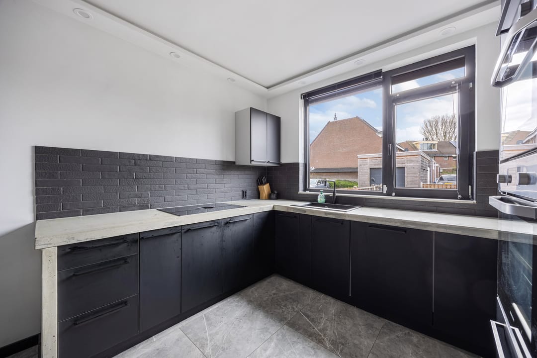 Foto 16 van Botter 43 12