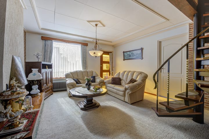 Foto 2 van Rucphensestraat 66