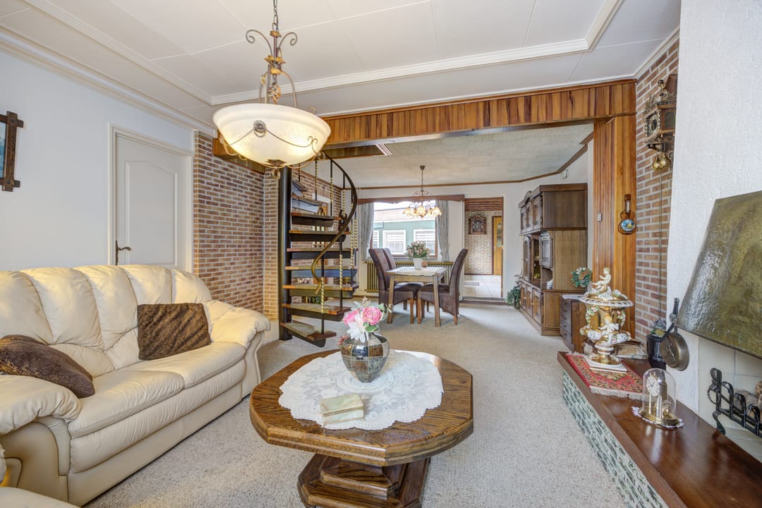 Foto 8 van Rucphensestraat 66