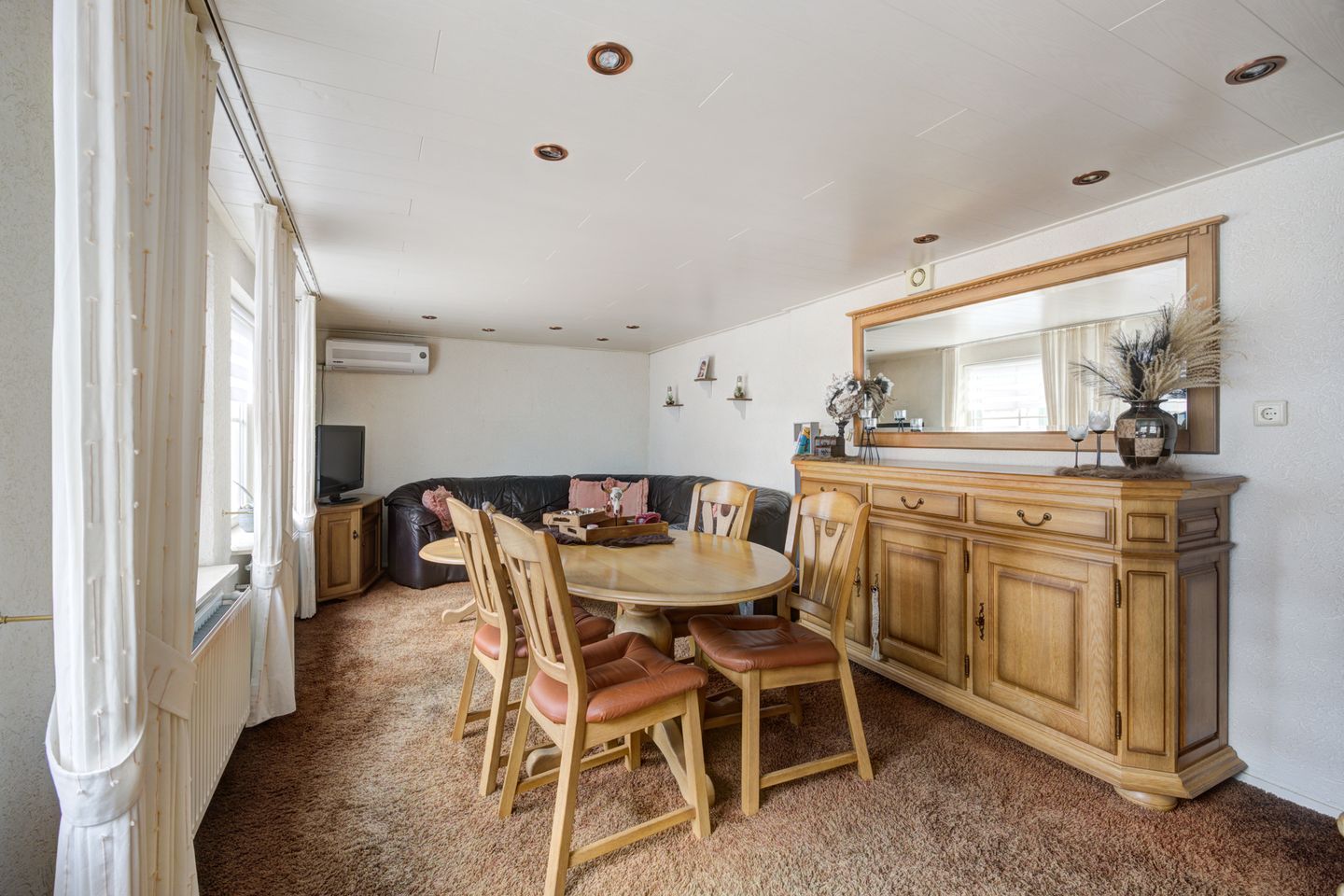 Foto 25 van Rucphensestraat 66