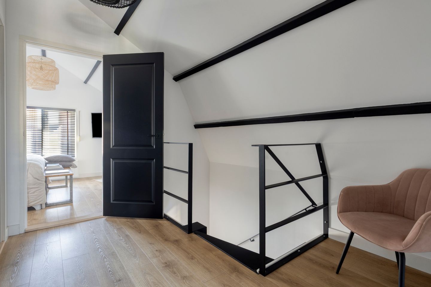 Photo 25 of Buys Ballotstraat 48