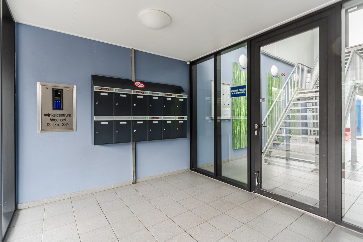 Foto 4 van Winkelcentrum Woensel 32-A