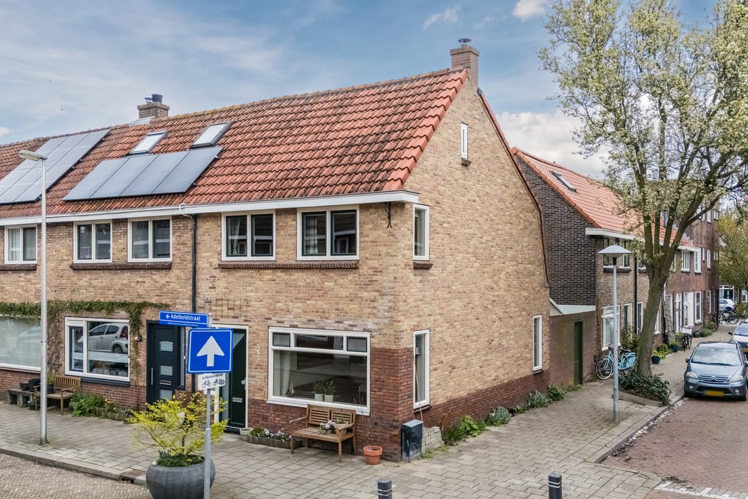 Photo 1 of Adelboldstraat 1