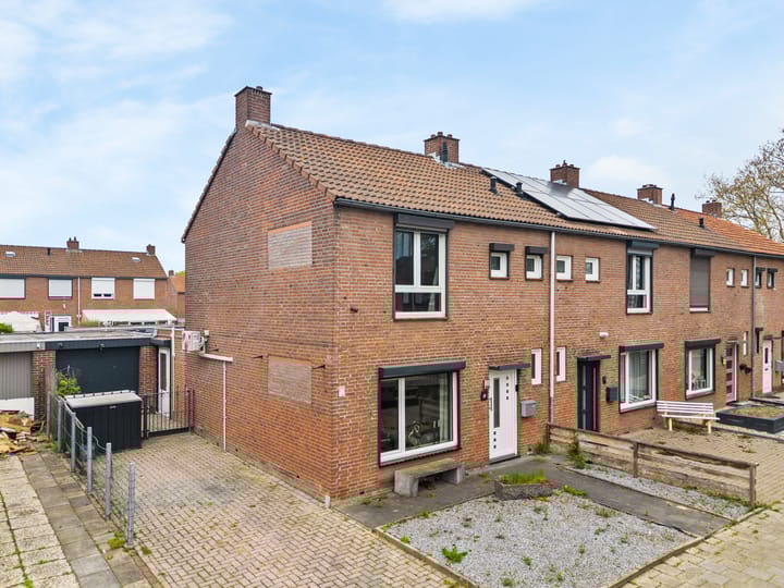 Photo 2 of Mgr. Hanssenlaan 38