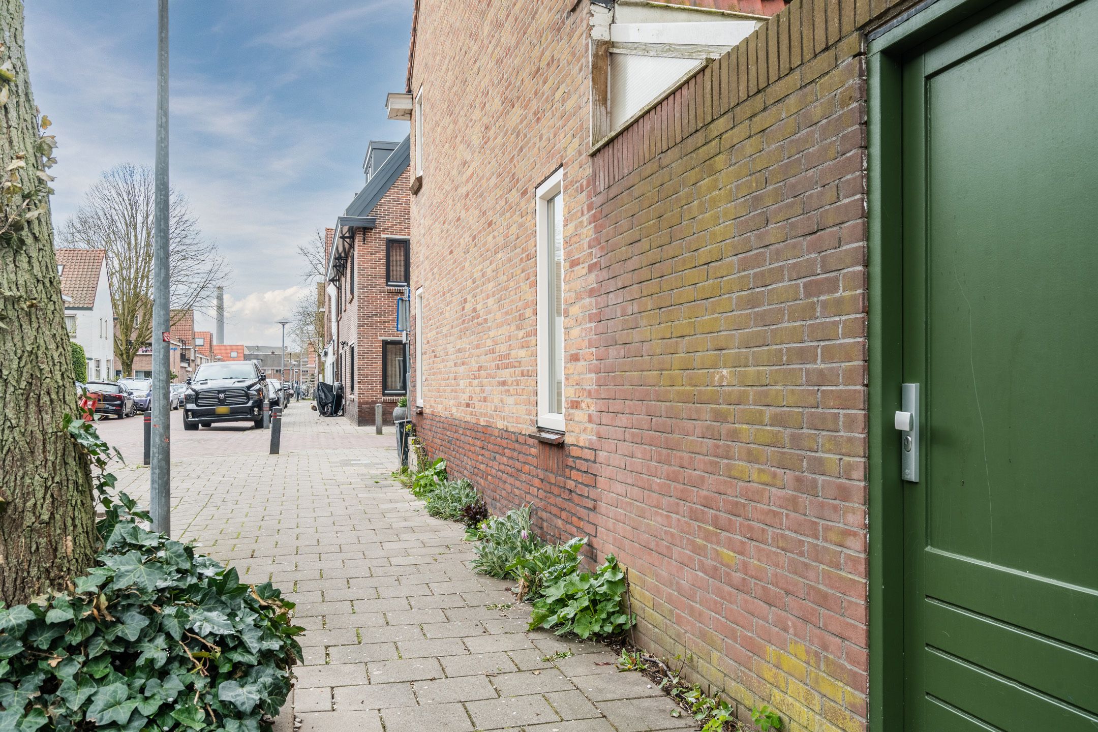 Photo 42 of Adelboldstraat 1