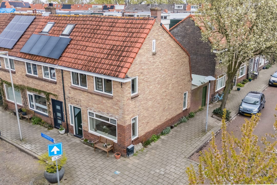 Photo 53 of Adelboldstraat 1