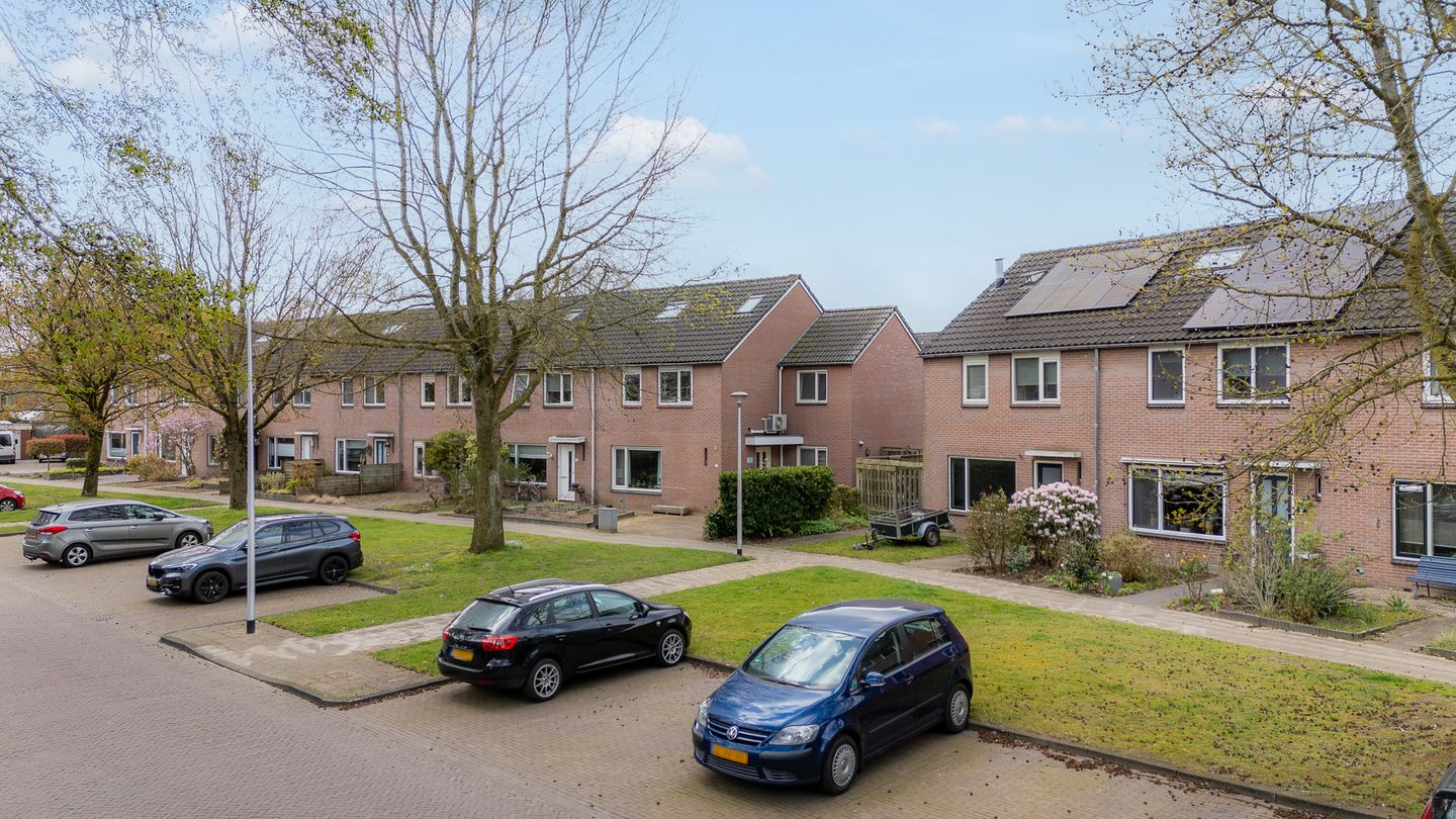 Foto 44 van Stickerstraat 19