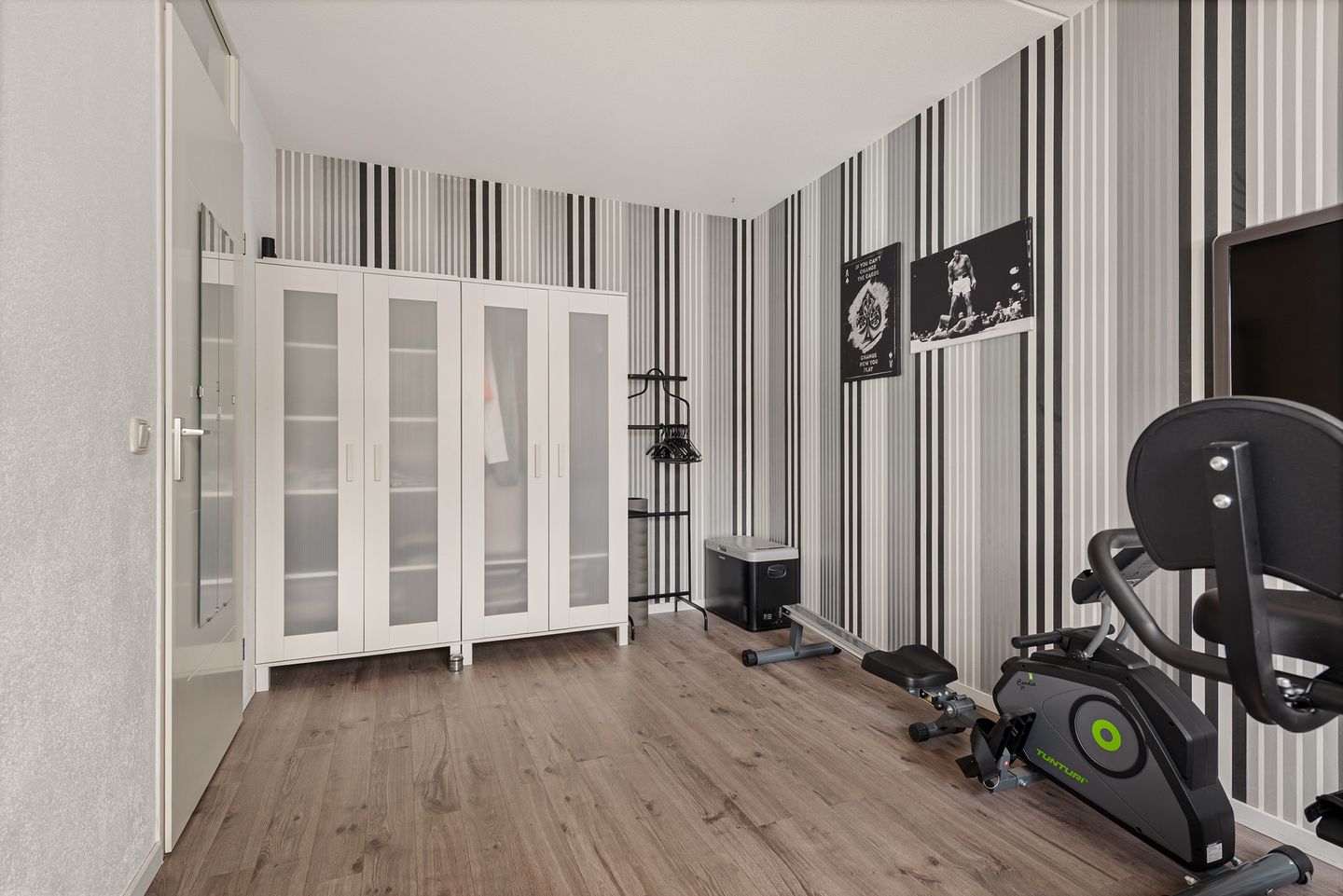 Photo 19 of Harnas 1