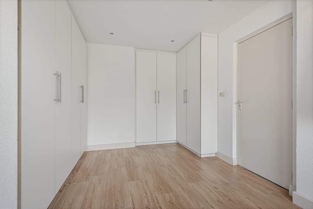 Photo 28 of Harnas 1