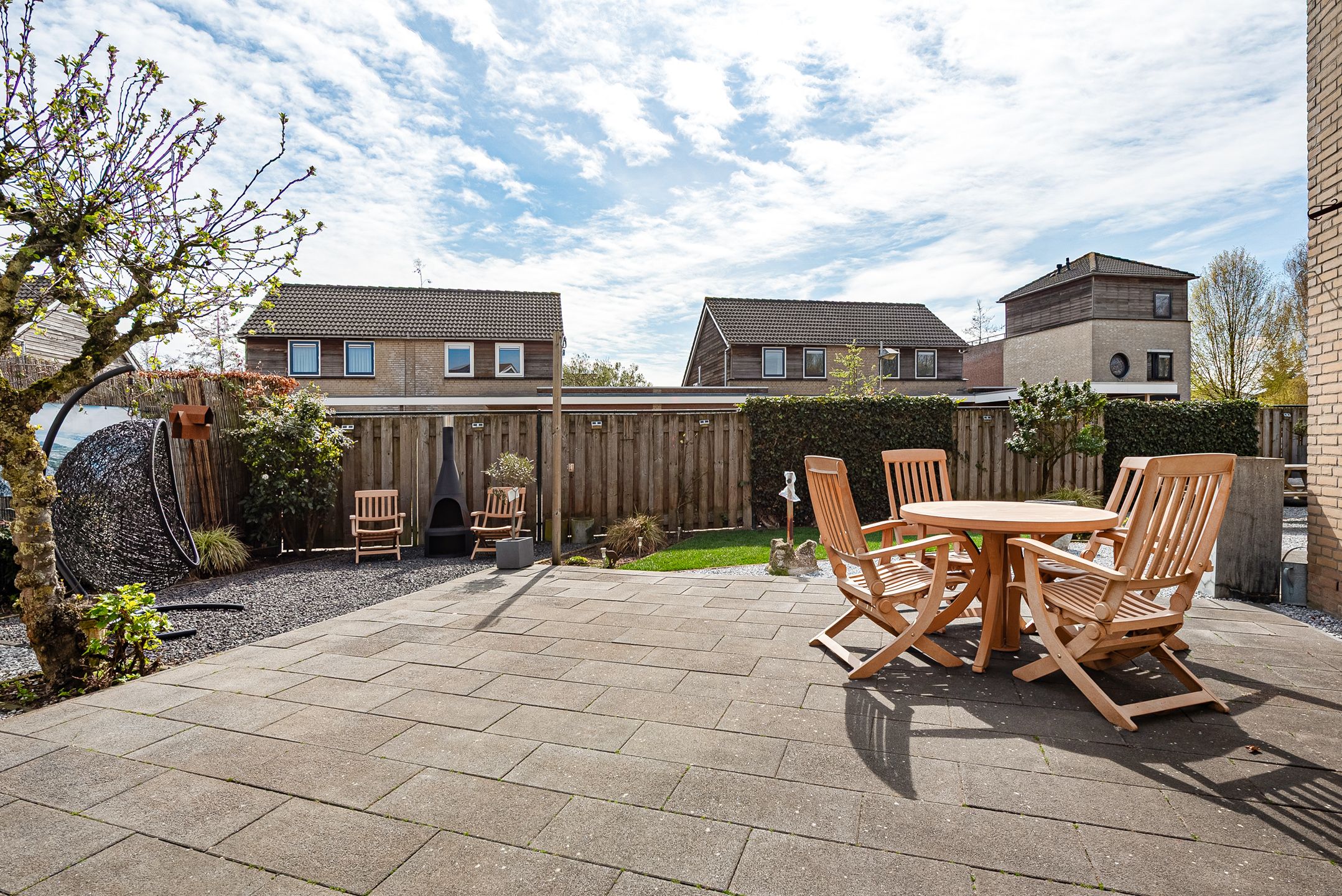 Photo 30 of Harnas 1