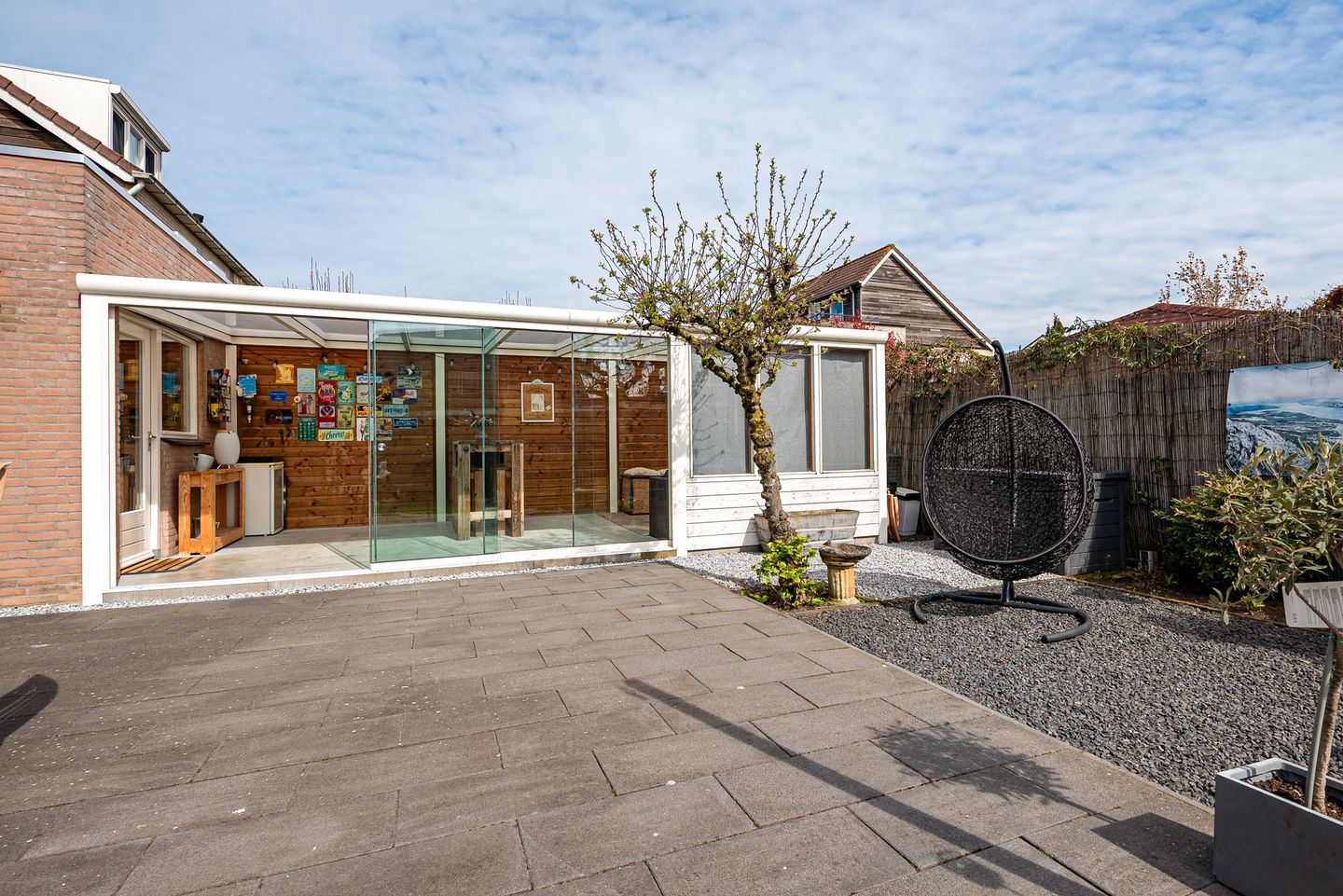 Photo 25 of Harnas 1