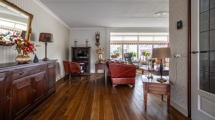 Photo 4 of De Zwaan 11