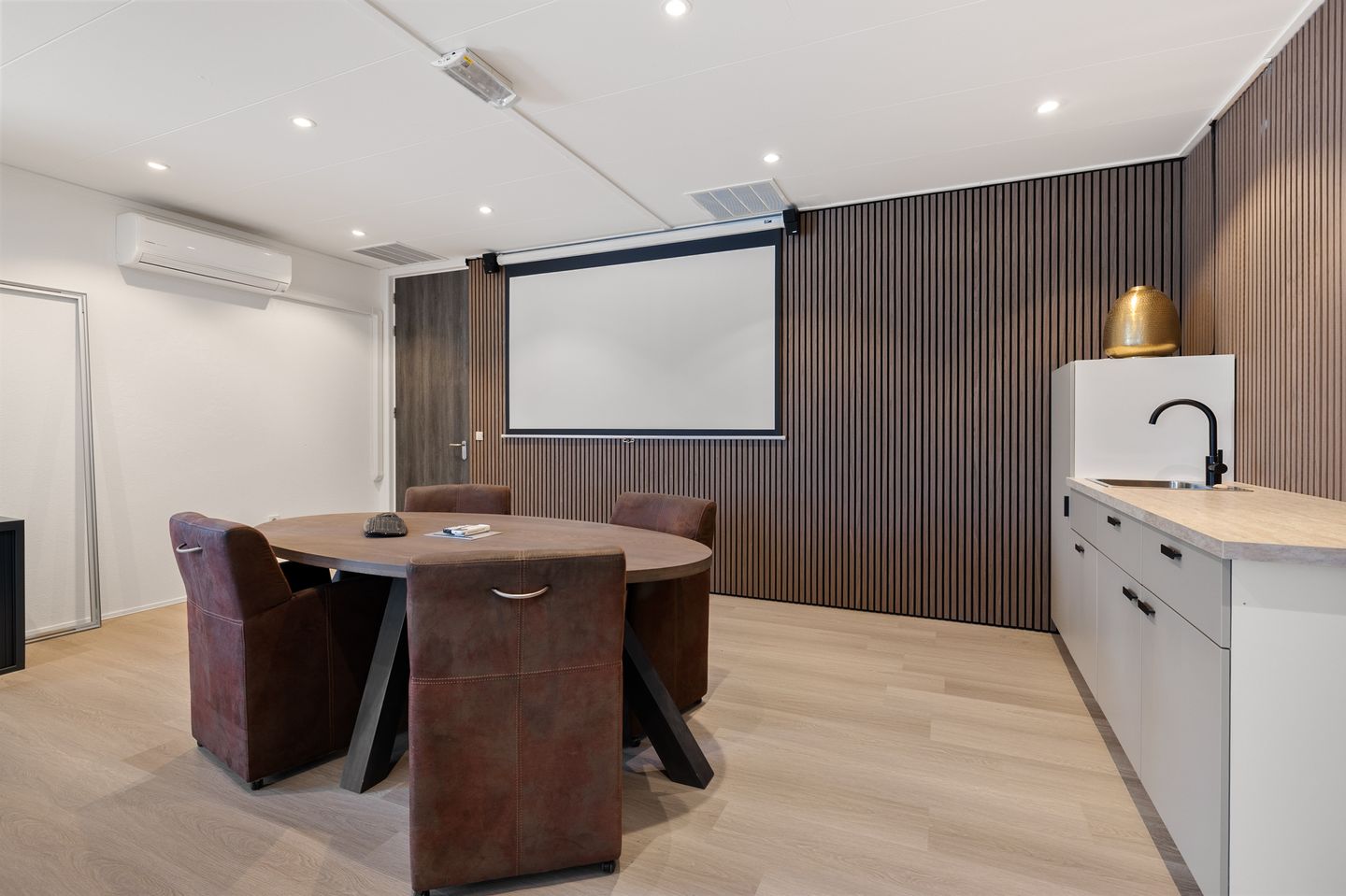 Foto 50 van Pyriet 5