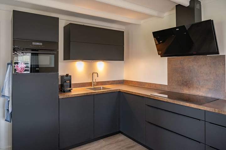 Photo 3 of Petersdijk 8