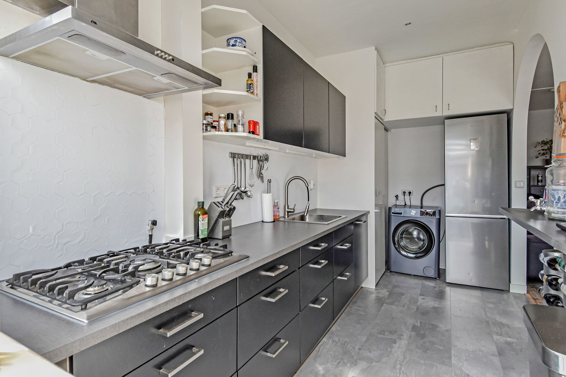 Photo 15 of Jan van Houtstraat 89-A