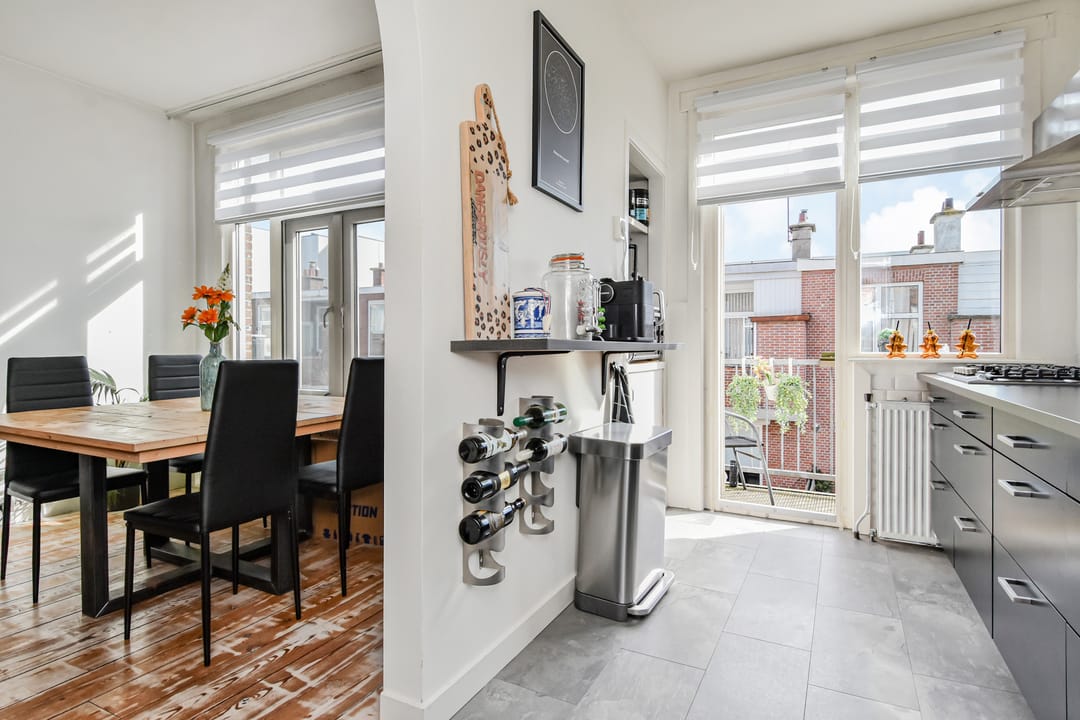 Photo 13 of Jan van Houtstraat 89-A