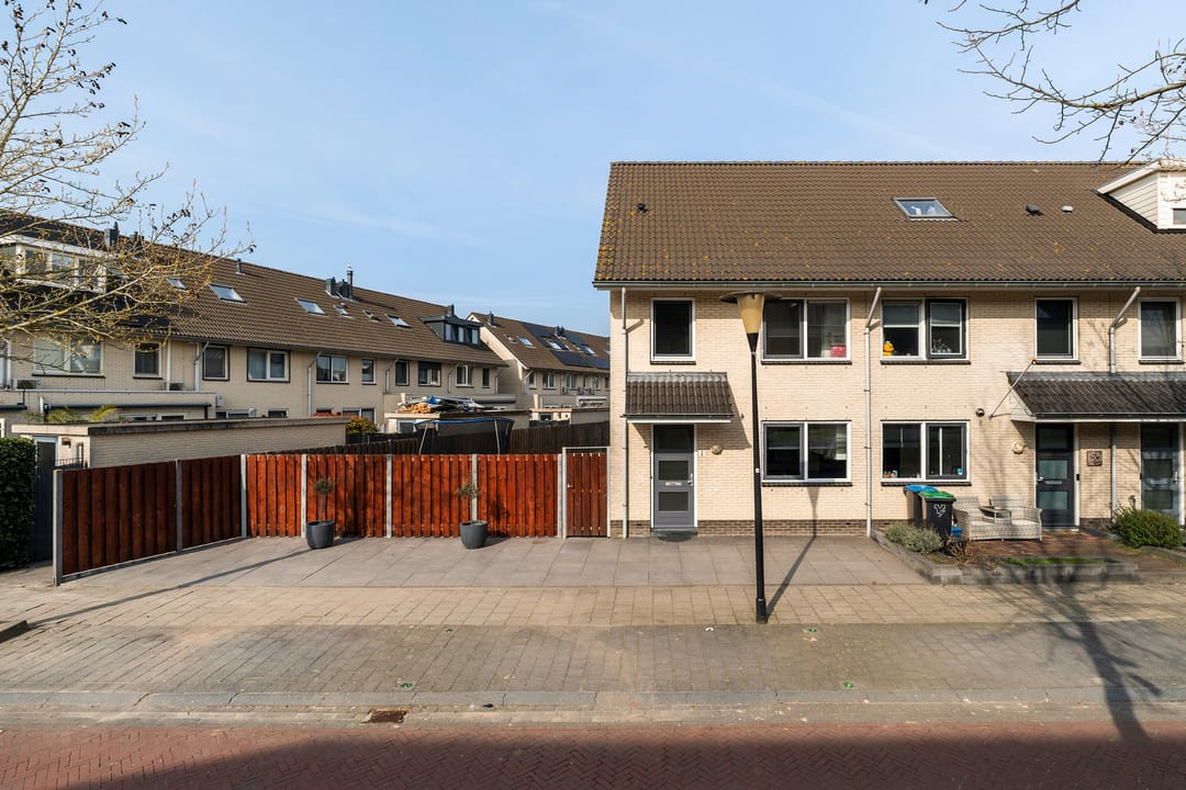 Foto 1 van Sandelhout 2