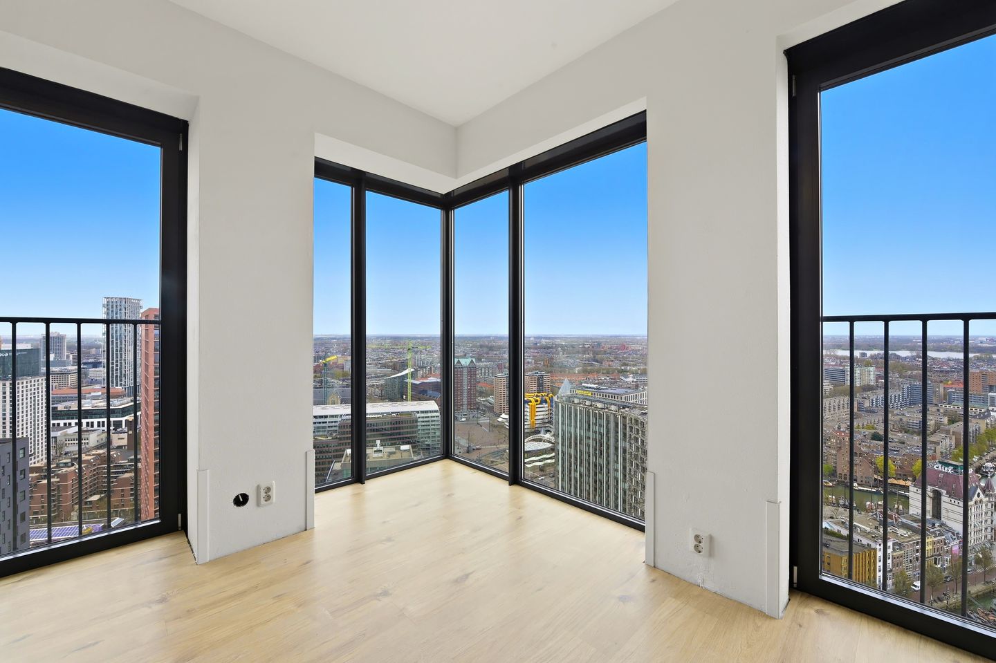 Photo 14 of Wijnbrugstraat 320