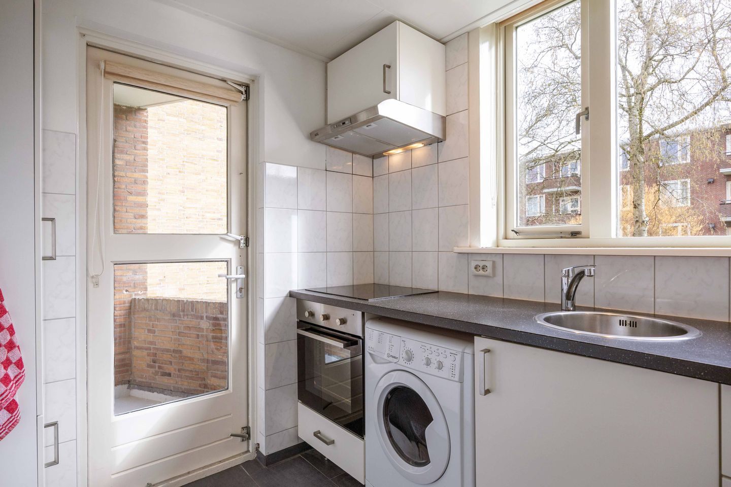 Foto 29 van Adriaan van Ostadestraat 13