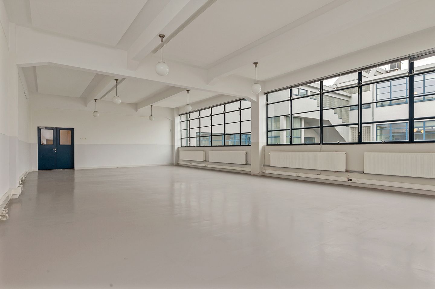 Bekijk foto 3 van Zwaardstraat 16