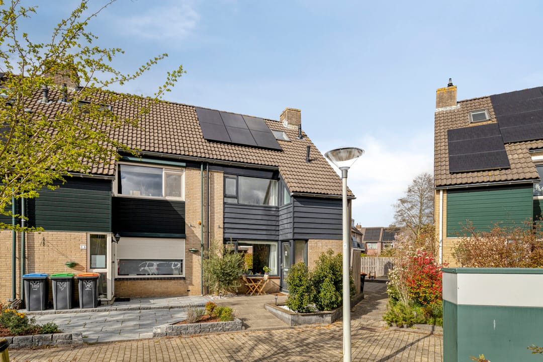 Foto 2 van Meidoorn 12