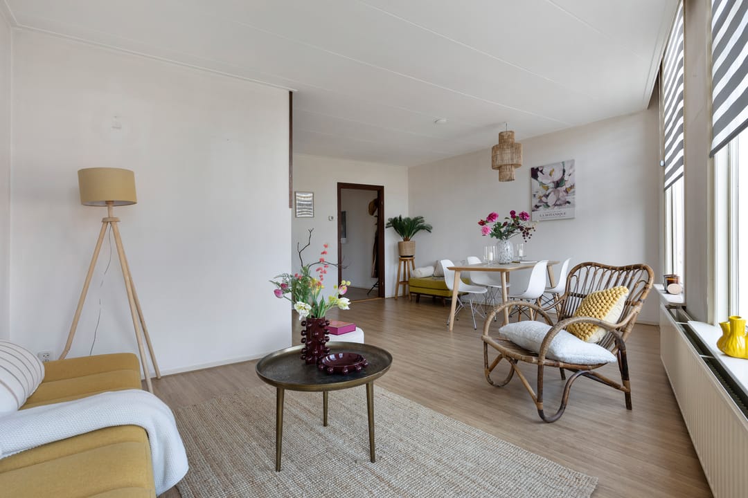 Foto 8 van Vrouwjuttenland 35-A