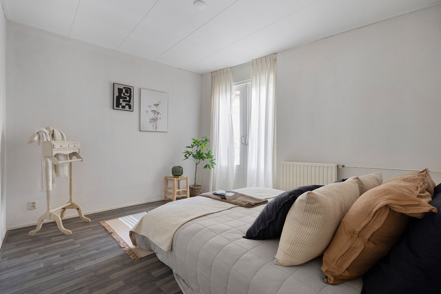 Foto 14 van Vrouwjuttenland 35-A