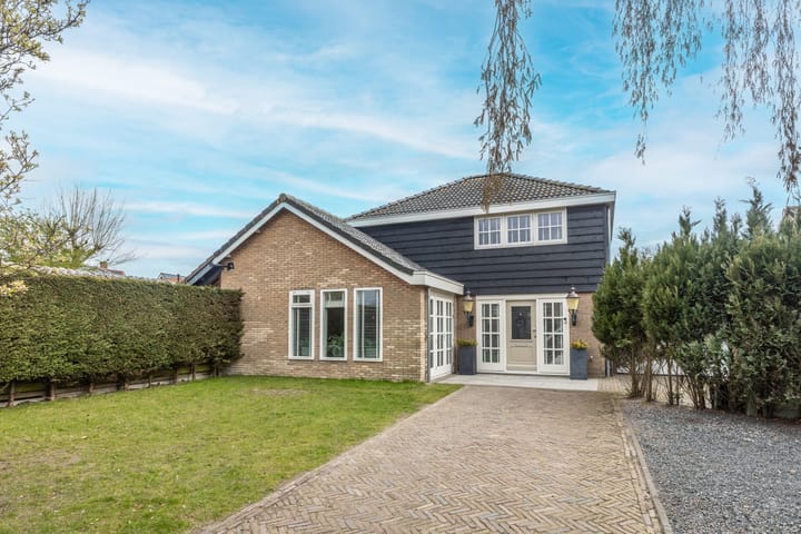 Prins Bernhardlaan 32 main image