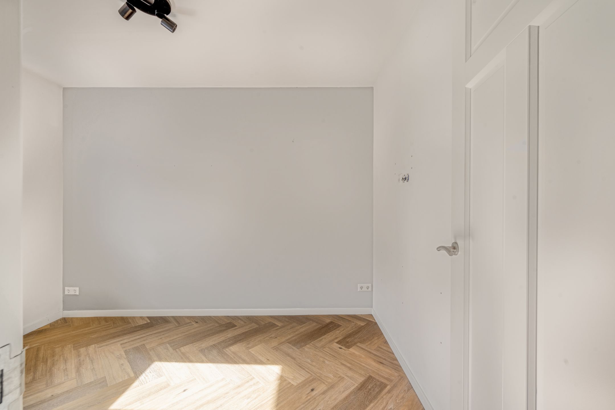 Photo 27 of Rubrum 21