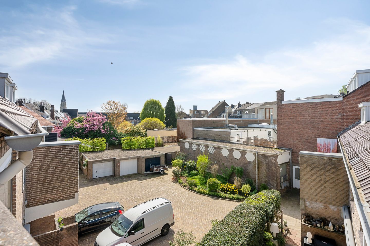 Photo 4 of Heinseweg 19