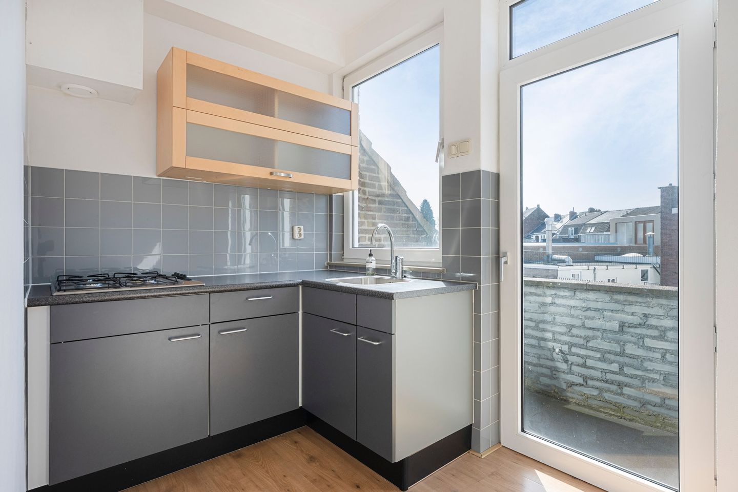 Photo 5 of Heinseweg 19