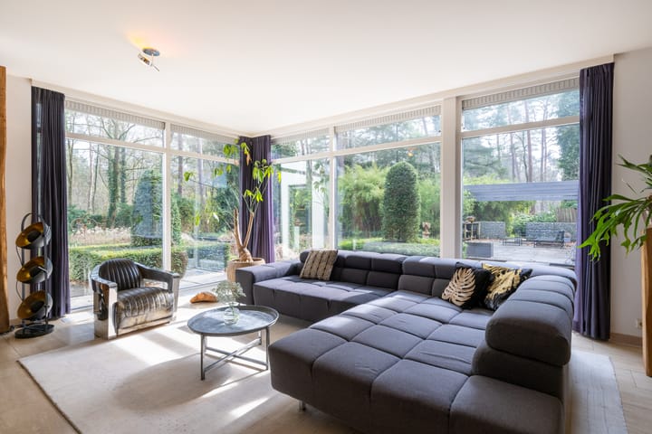 Foto 3 van Juliana van Stolberglaan 9