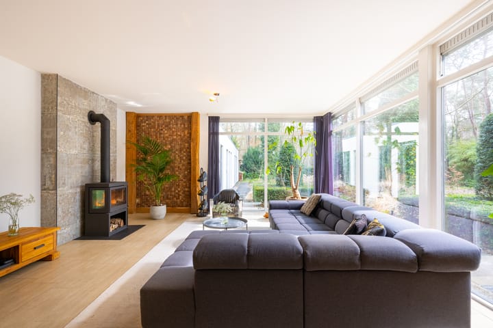 Foto 4 van Juliana van Stolberglaan 9