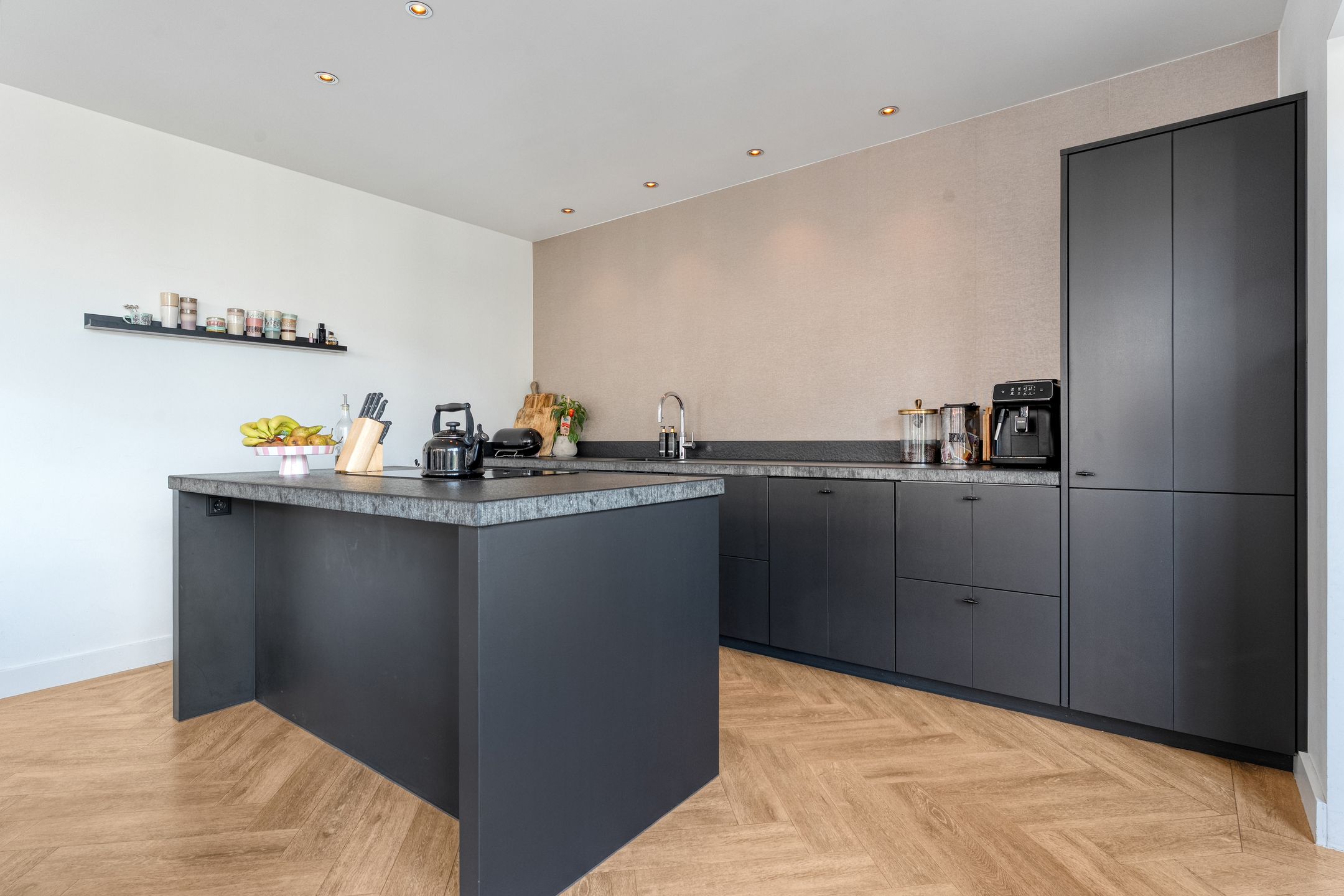 Foto 18 van Haarstraat 176