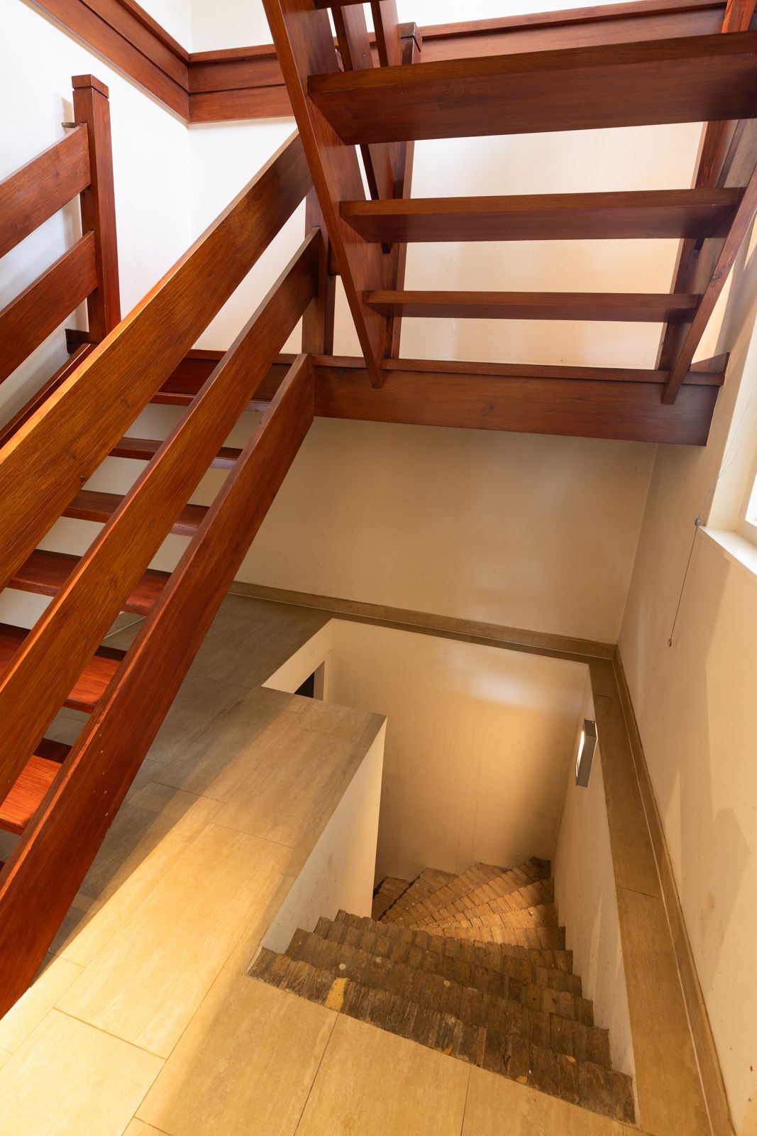 Foto 69 van Juliana van Stolberglaan 9