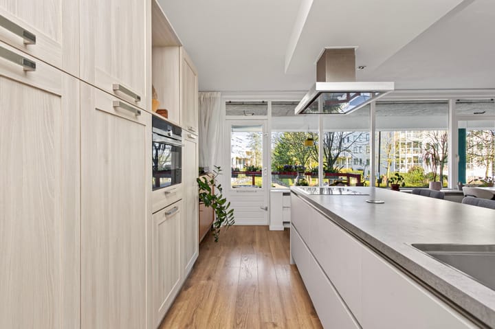 Foto 3 van Aartsbisschop Romerostraat 219