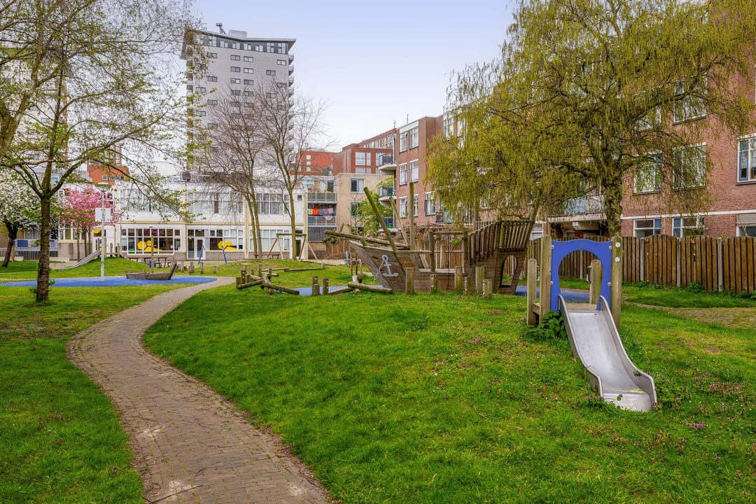 Photo 26 of Boerhaavestraat 129