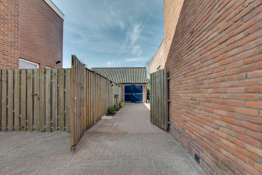 Photo 26 of Oldenhofstraat 17