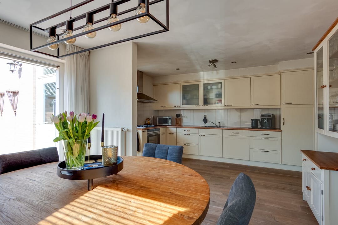 Photo 8 of Oldenhofstraat 17