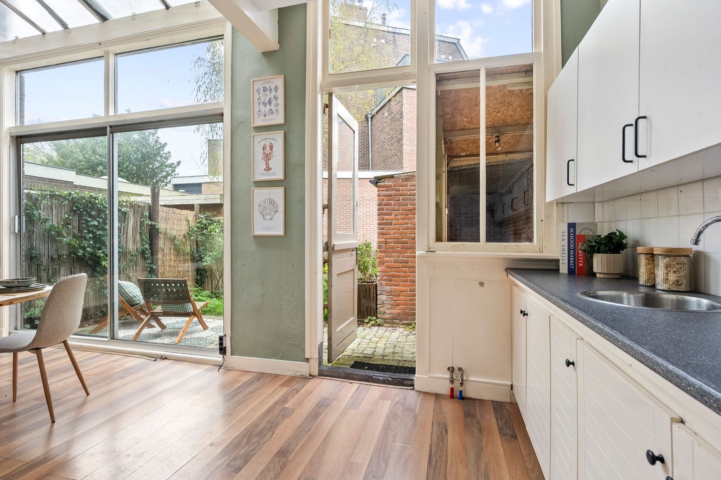 Foto 19 van Velserstraat 6